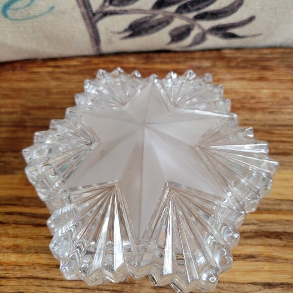 Mikasa Japan Diamond Fire Pattern Crystal Lidded Dish - Picture 2 of 6